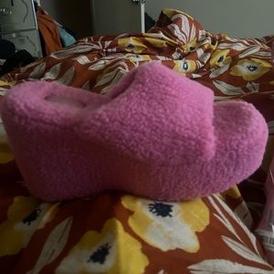 Pink fuzzy wedge slide sandals